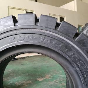 Bánh đặc xe nâng 250-15 Ascendo S2000
