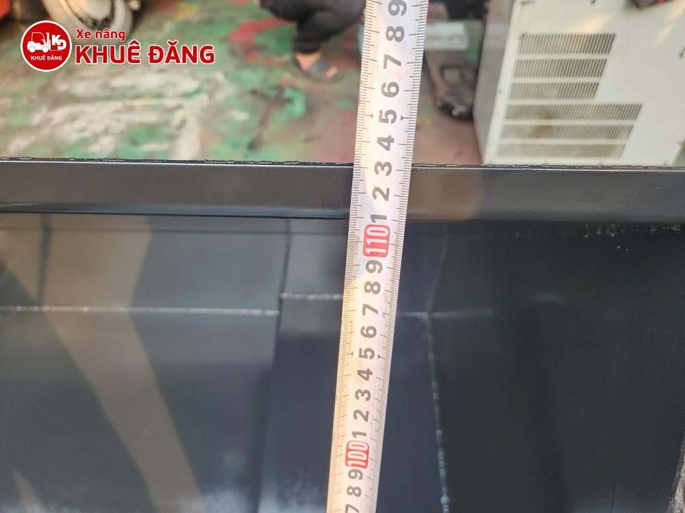Gầu xúc chiều cao 1m1