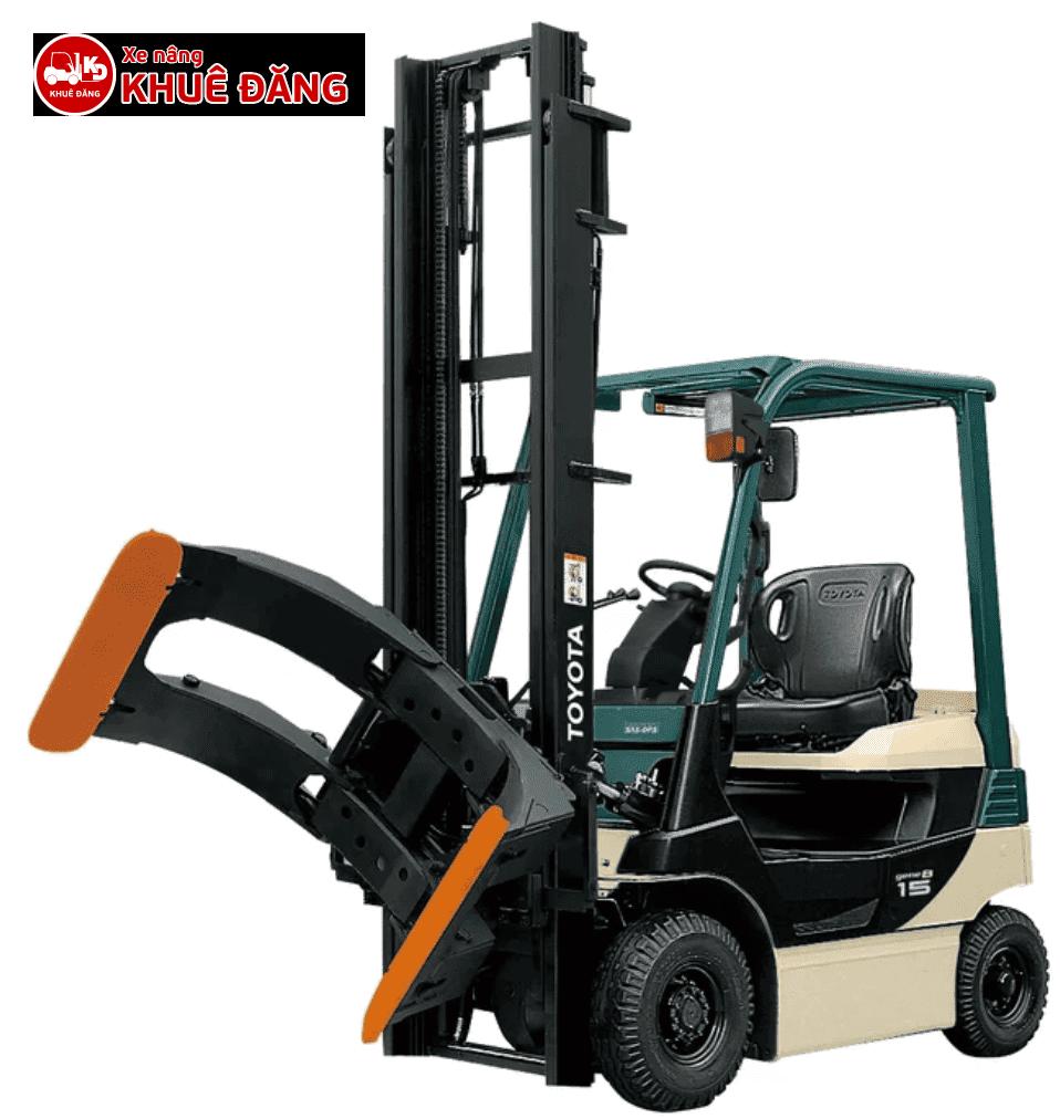 Bộ kẹp cuộn giấy tròn gắn trên xe nâng điện Toyota