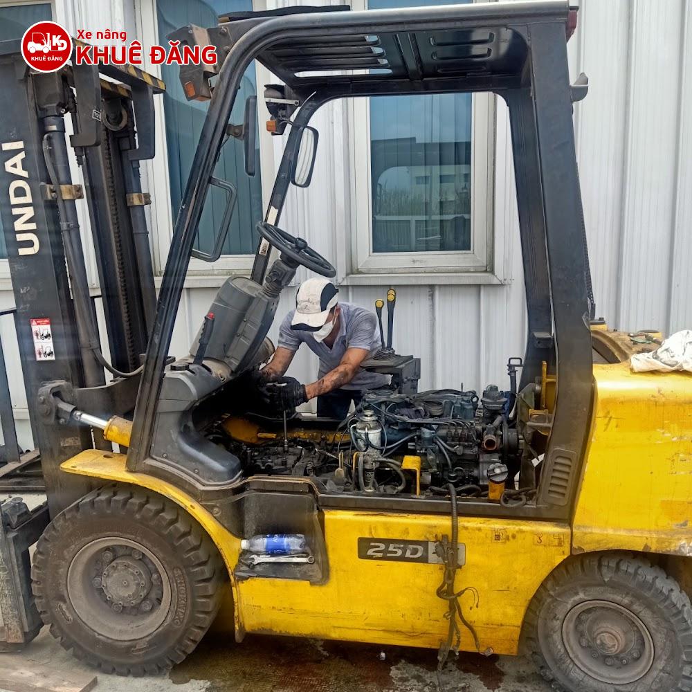 Sửa xe nâng máy dầu tại KCN VĨNH LỘC, Bình Chánh