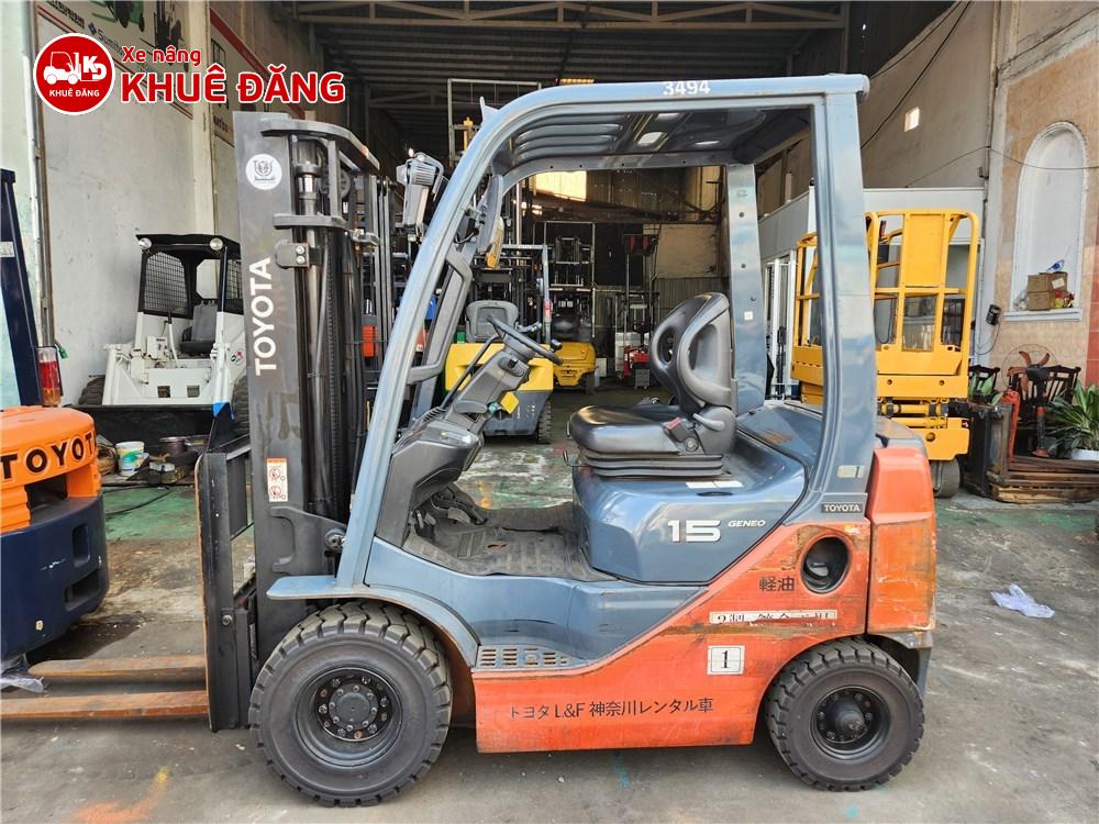 Xe nâng dầu 1.5 tấn Toyota 02-8FD15 trước khi sơn