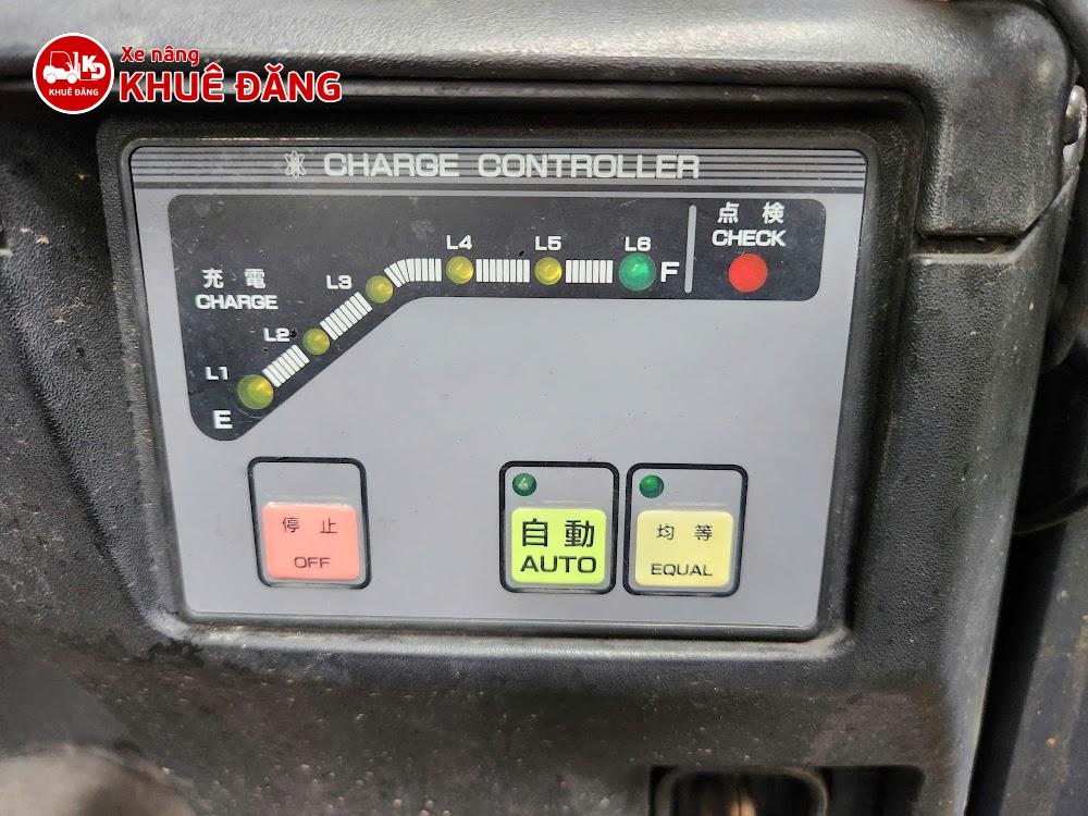 Bộ điều khiển sạc xe nâng điện