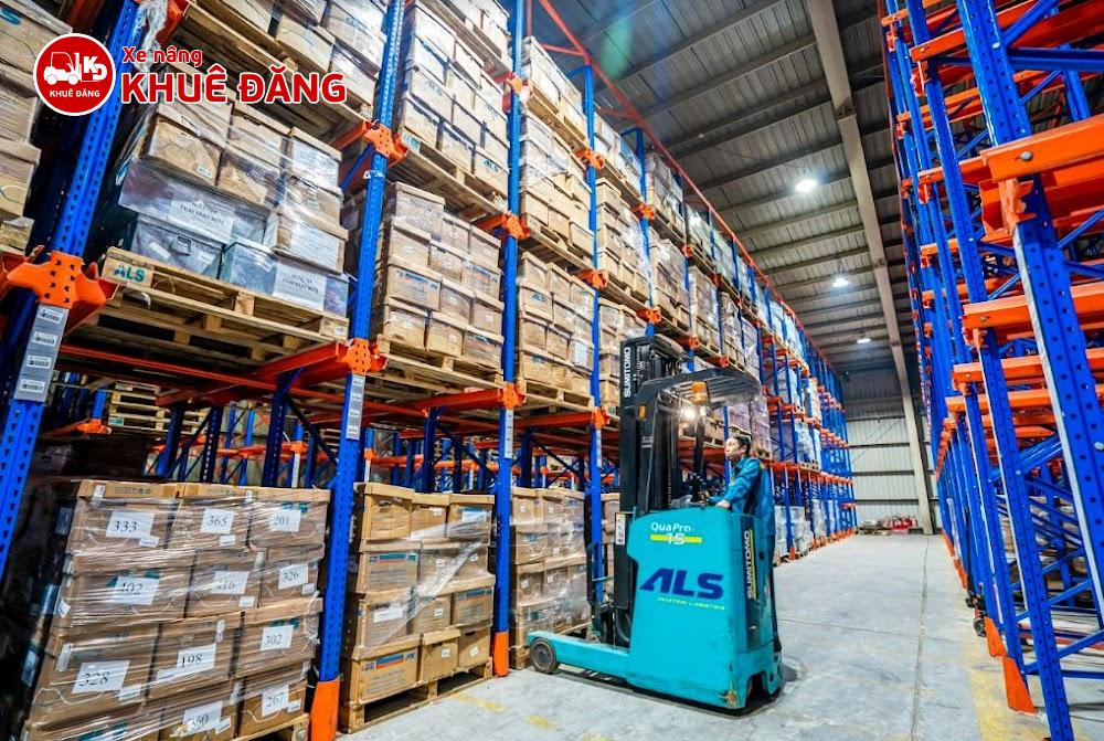 Xe nâng điện đứng lái Sumitomo tại ALS