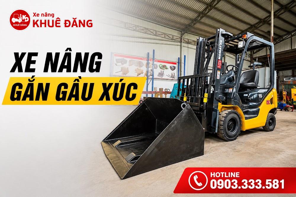 Xe nâng gắn gầu xúc