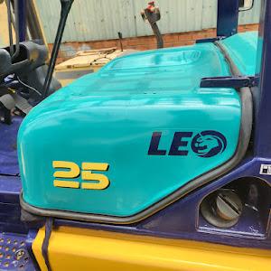 Bình dầu xe nâng Komatsu FD25C-15 dung tích 58 lít