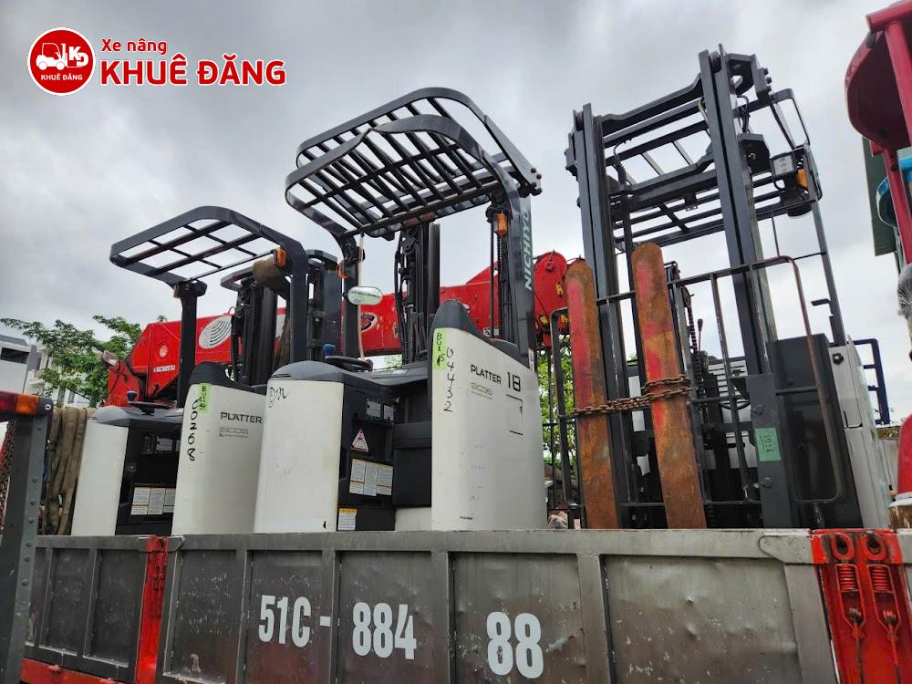 Giao xe nâng điện số lượng lớn cho khách tại KCN Tân Tạo (1)