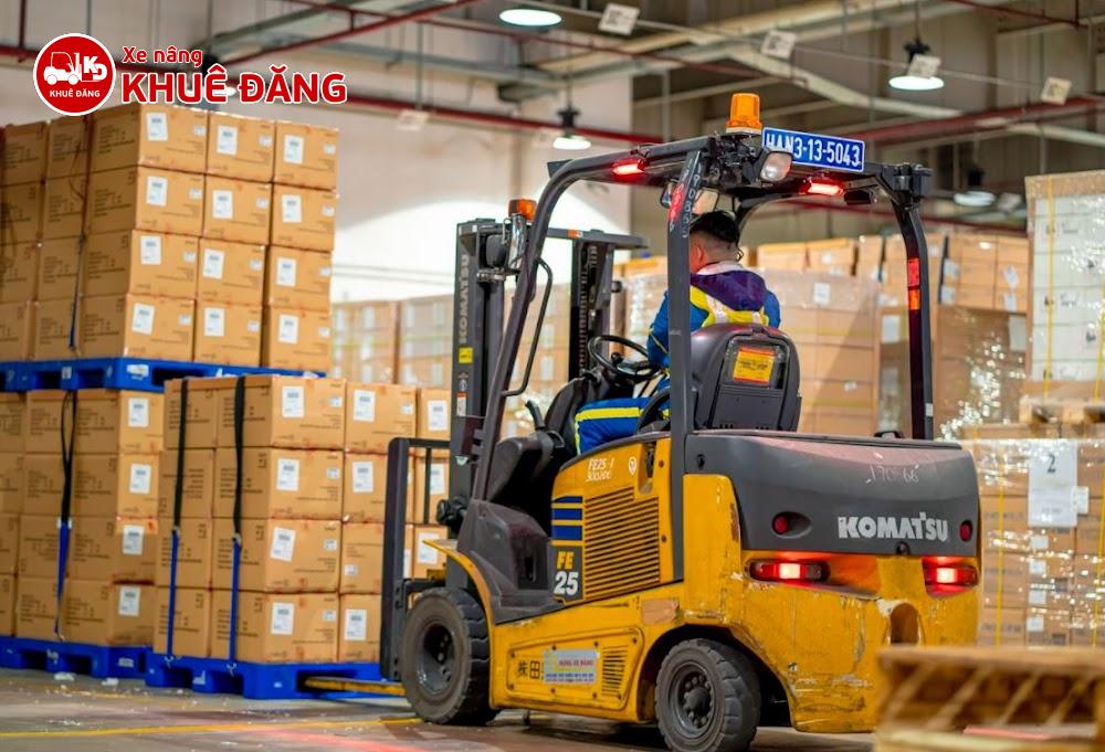 Cho thuê xe nâng hàng 2.5 tấn tại KCN Tân Bình, TPHCM