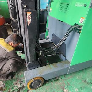 Sửa xe nâng điện đứng lái