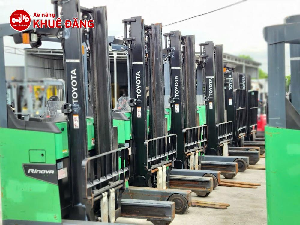 Xe nâng điện đứng lái Toyota Nhật Bản đời 8FBR nhập khẩu từ Nhật Bản