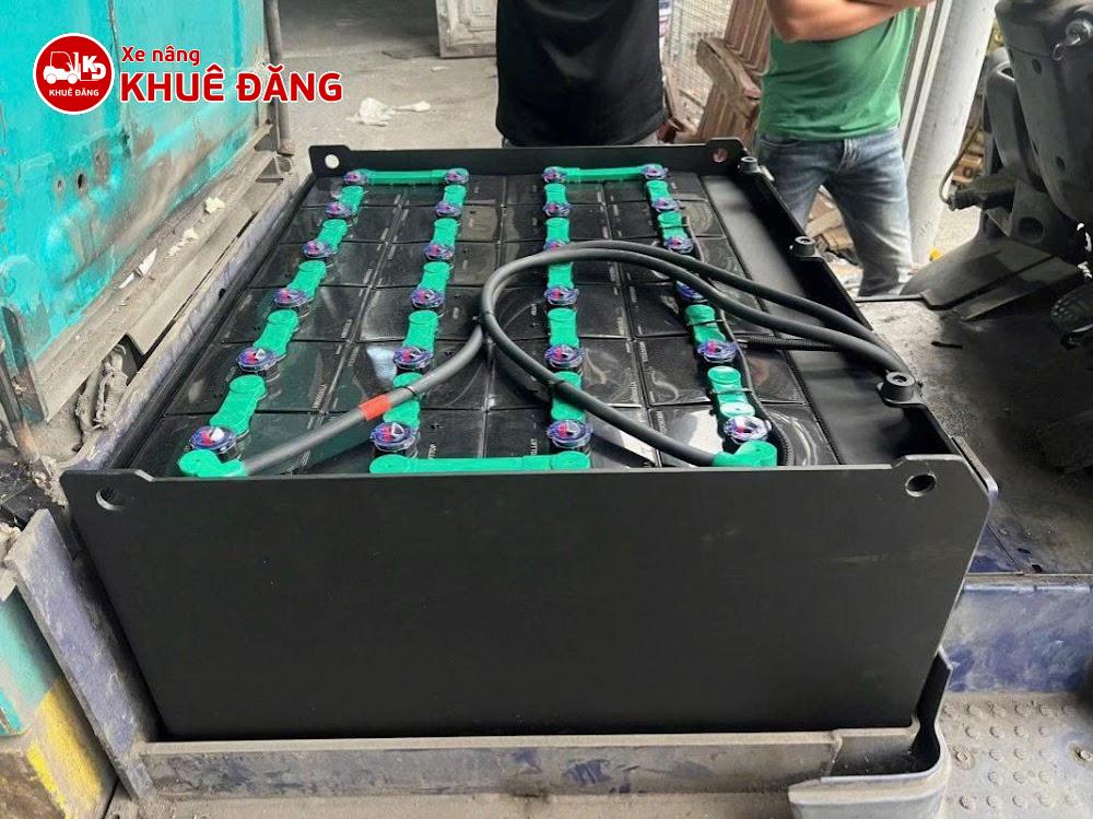 Bình điện xe nâng có bản cực to sẽ có dung lượng cao hơn
