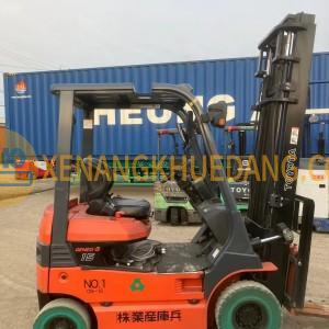 Xe nâng điện ngồi lái 1500kg Toyota 7FB15