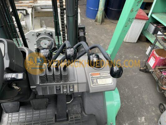 Xe nâng dầu 3500kg MITSUBISHI-FD35AT (1)